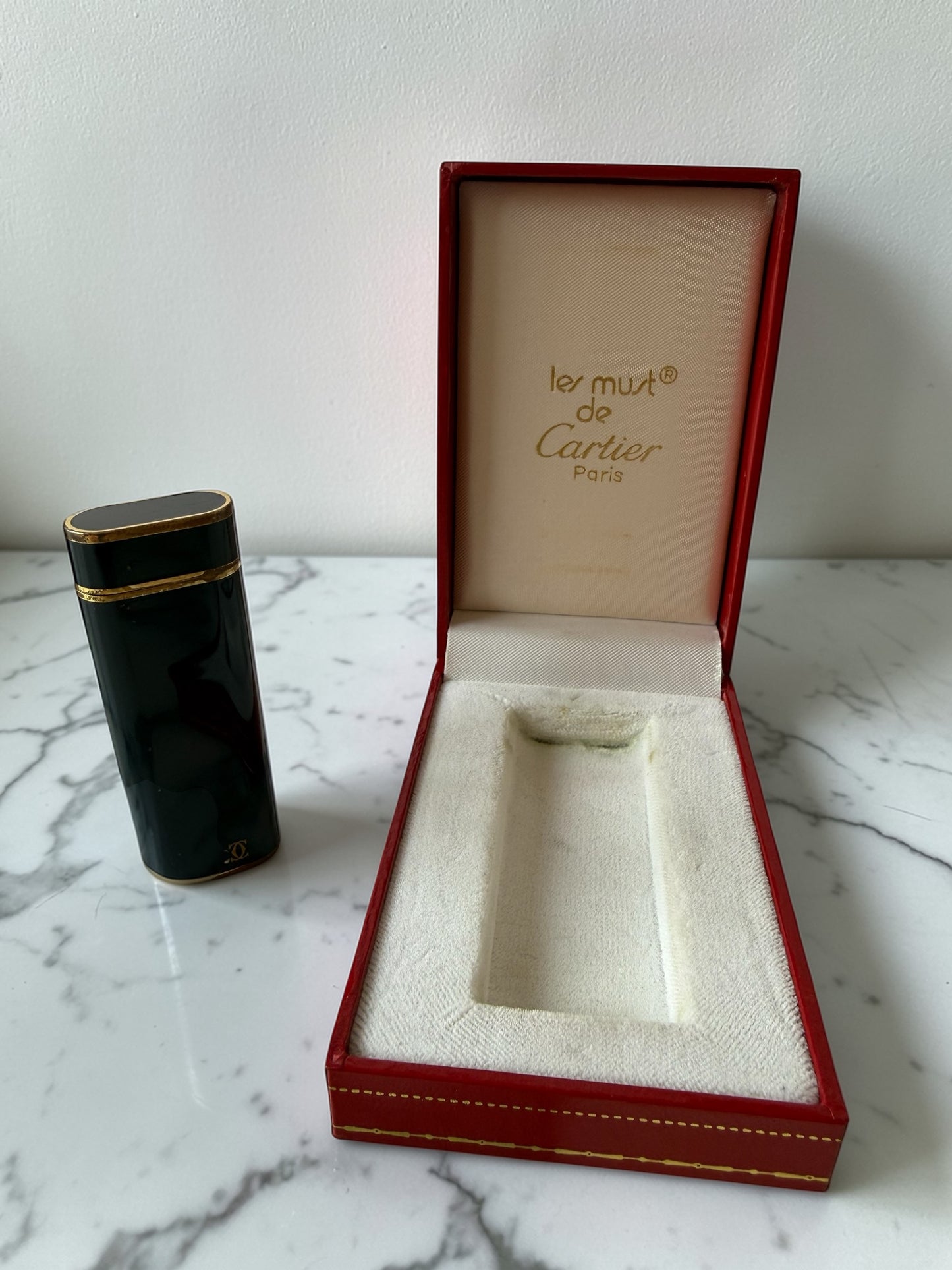 Vintage Cartier "Les Must" Lighter — Navy Lacquer with Gold Trim
