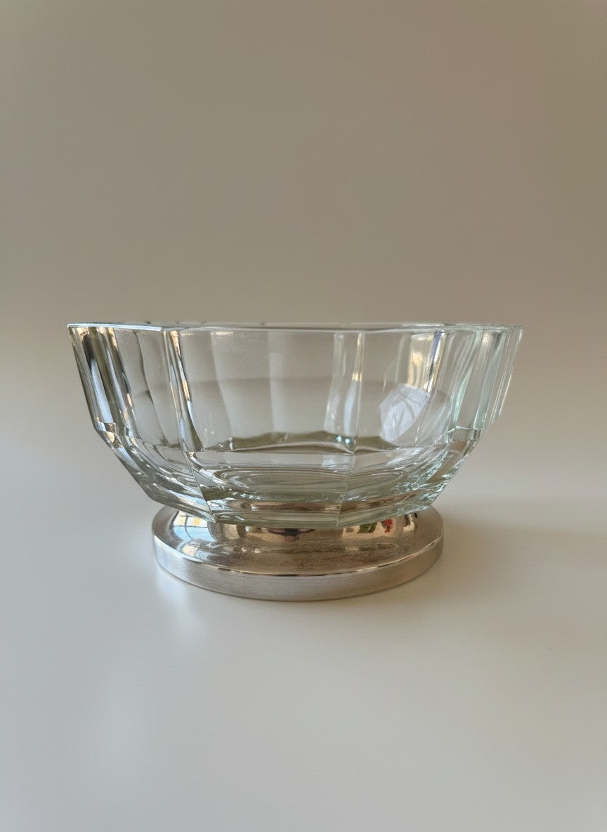 Atlas & Arden faceted crystal bowl on a silver pedestal base. Italian crystal, mid-to-late 20th century.