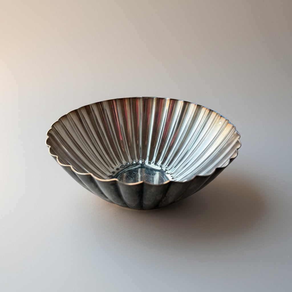 Atlas & Arden Reed & Barton silverplate fluted bowl with scalloped rim and pedestal foot. Model 1851.