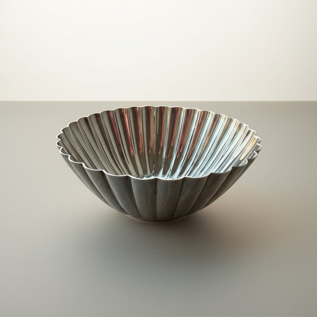 Atlas & Arden Reed & Barton silverplate bowl with deep flutes and scalloped rim, 8-inch diameter.