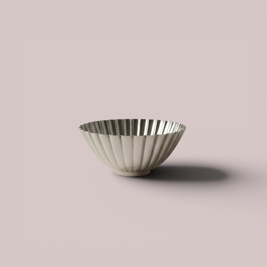 Atlas & Arden matched pair of Reed & Barton fluted silverplate bowls with scalloped rims on pedestal feet.